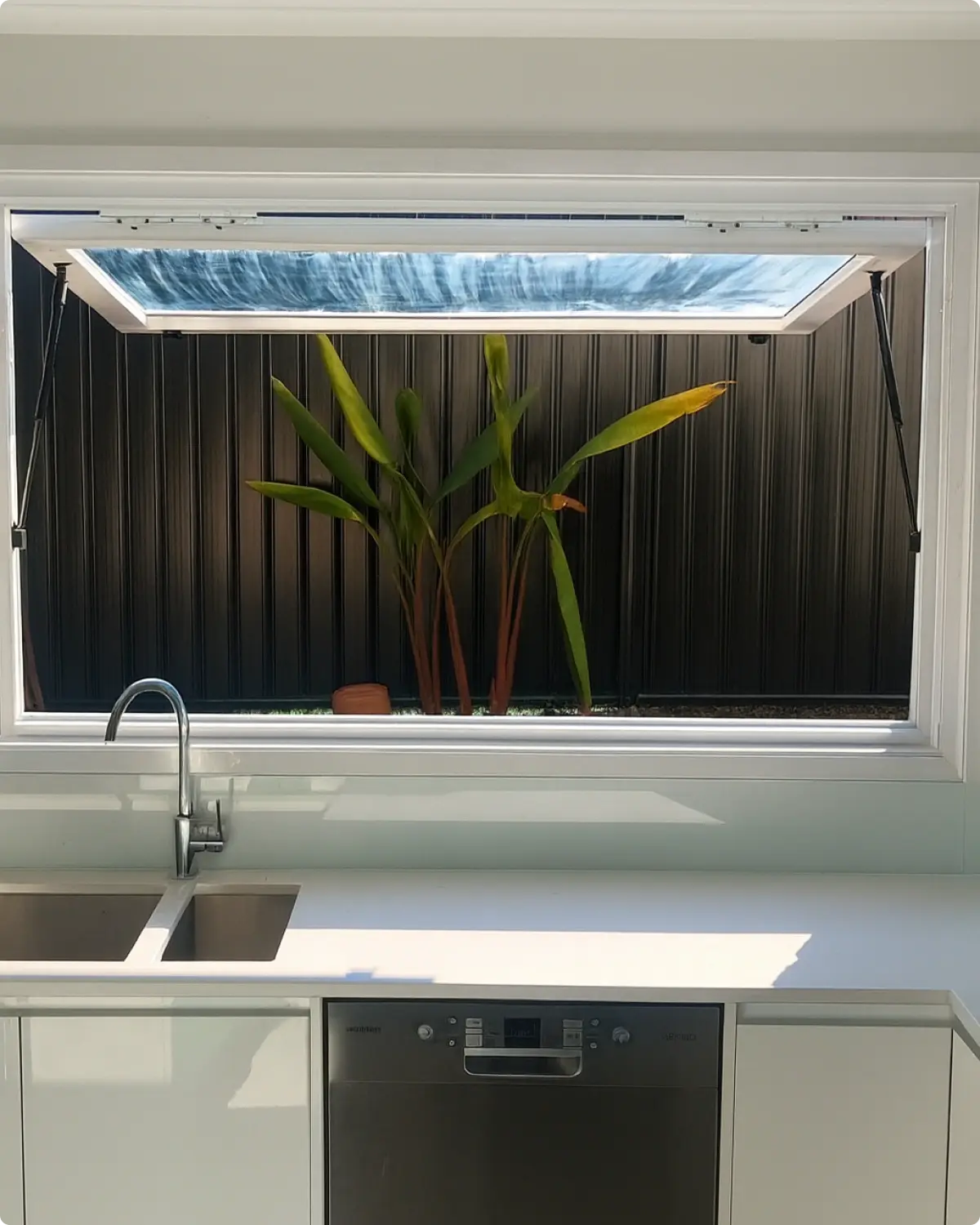 Aluminium-framed glass windows brightening a Lismore home